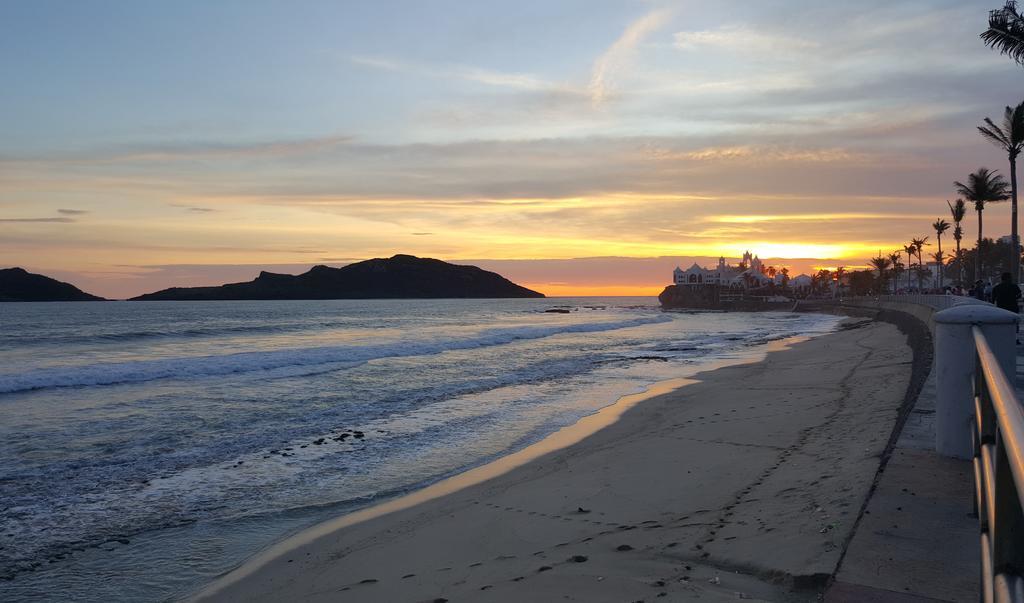 Las Flores Beach Resort Mazatlán Eksteriør bilde